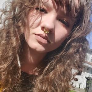 Meet your Posher, Briana